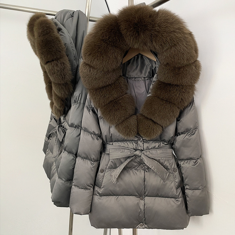 Winter New Style Natural Fox Fur Collar High-End Thickened down Jacket for Women, Mid-Length, Waist-Cinching, Slimming Fur Coat Winter New Style Natural Fox Fur Collar High-End Thickened down Jacket for Women, Mid-Length, Waist-Cinching, Slimming Fur Coat