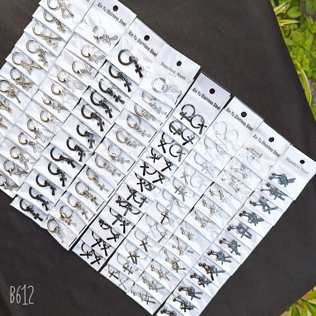 Pendientes punk de acero inoxidable – hipoalergénicos, diseño unisex minimalista
