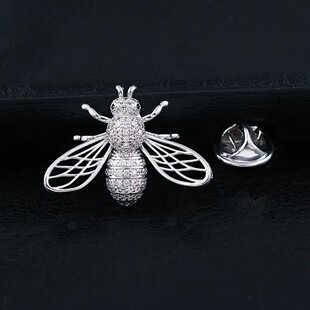 Personality Niche Elegant Fashion silver Zircon Bee Brooch Women's Clothes Accessories Pin Corsage 2024 New