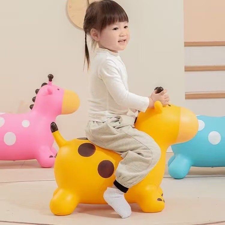 Nuevo caballo de salto bebé juguete para niños Los adultos pueden sentarse en el equilibrio caballo de PVC anti-caída montura de ciervo inflable