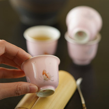 ���ɽ�����L���Է۲ʵ��ٻ��Ŀͱ��G��С�黨�ͱ��ҷ�Ԋ���y�ڱ�