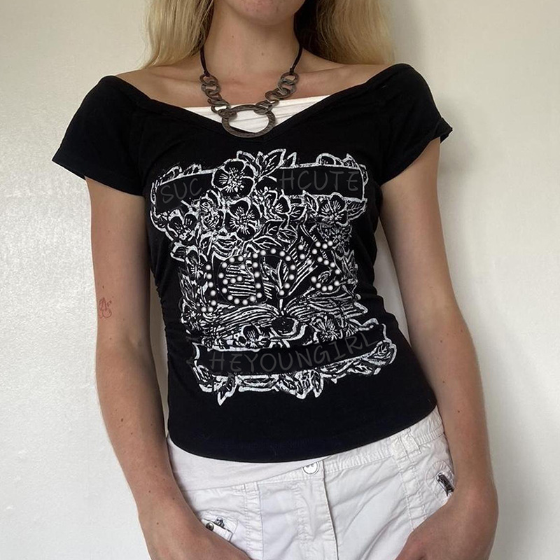 Women's Side Pleated Design Short T-shirt