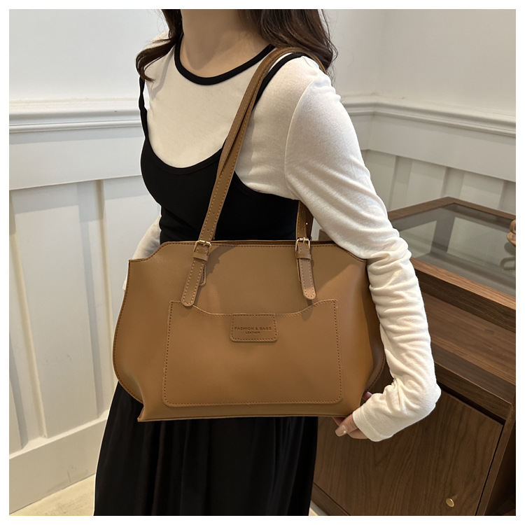 2024 New Popular Texture Large Capacity Tote Women's Trendy Fashion Leisure Student Commuter Bag_voghion.com