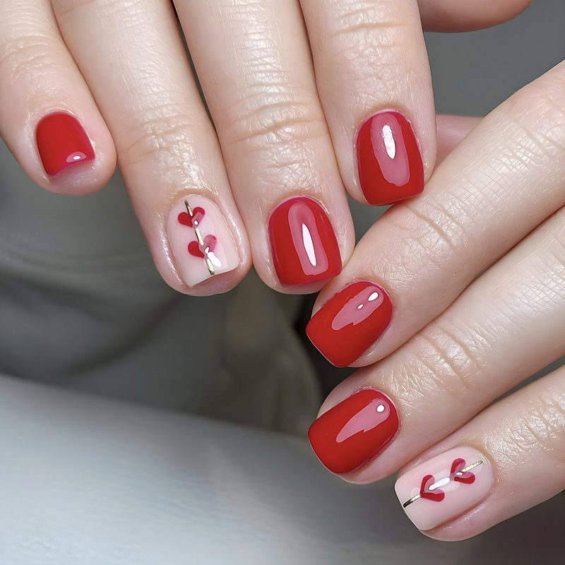 Valentine's Day Red White Manicure Simple Short Nail Patch Cross-border Hot-selling Heart-to-Heart Wear Armor