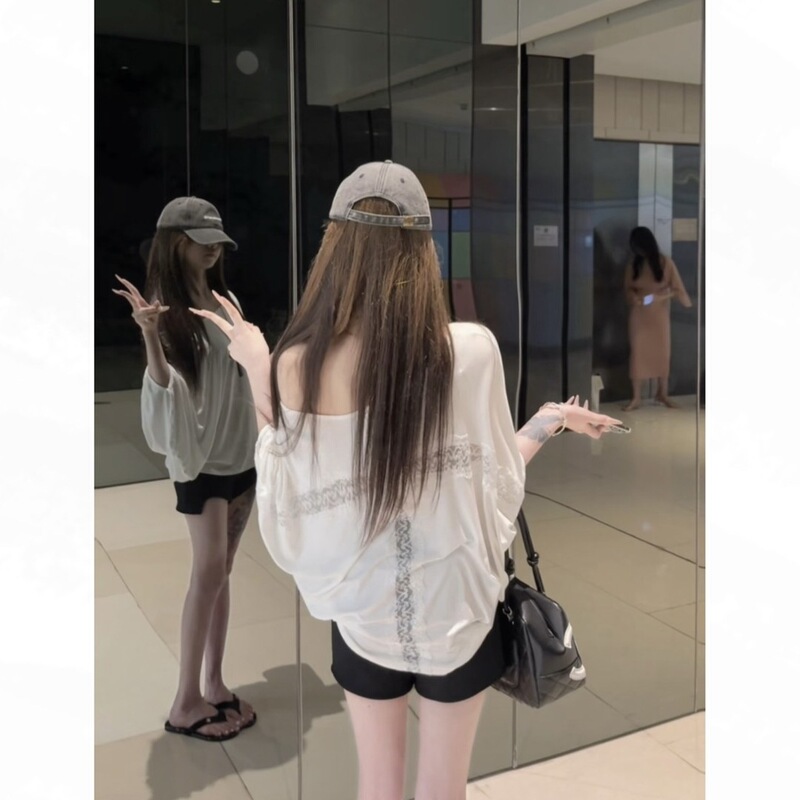 [Secretary He] Internet Celebrity Style Elegant Lace-Back T-Shirt with Batwing Sleeves Air-Conditioning Cover-Up Top