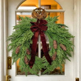 圣诞花环;圣诞装饰品;圣诞树