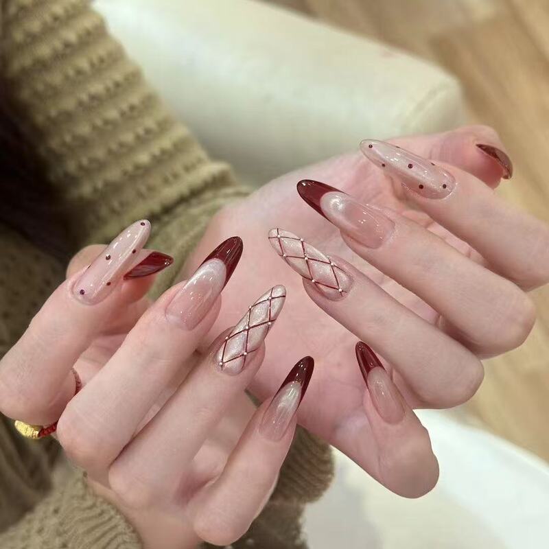 Hand-Wearing Armor French Cat's Eye Rhombic Wave Dot Nail Pieces Pure Desire Elegant Charming Flush Autumn and Winter Fragrance Manicure