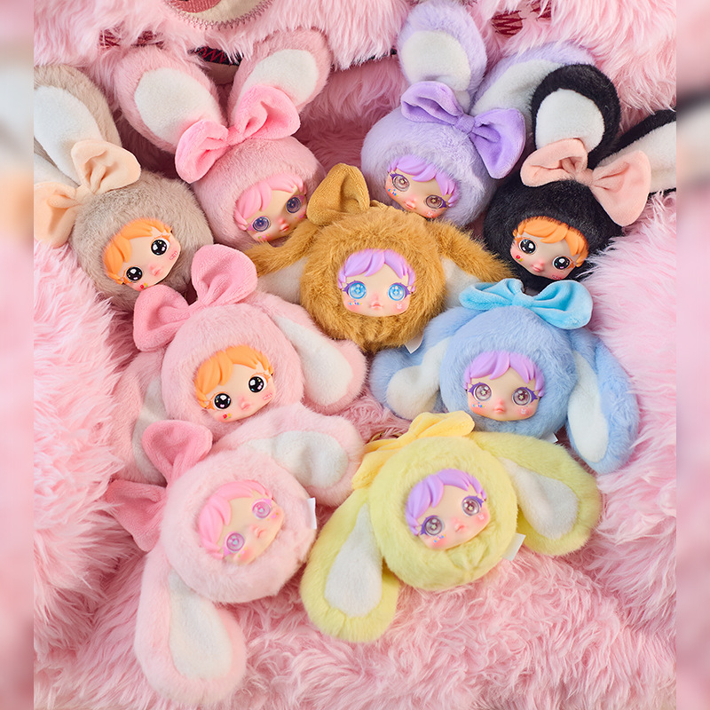 Juego de moda creativa Duduhui Dream Zoo con hebilla colgante caja ciega de felpa corazón de niña decoración de escritorio al por mayor