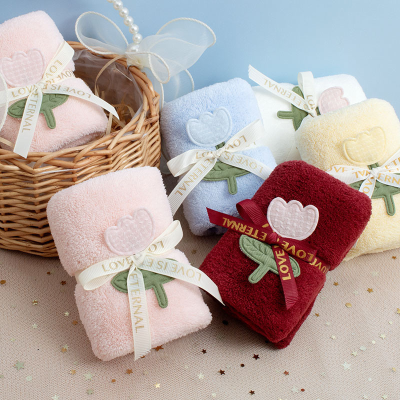 New Tulip Square Towel Souvenir Gift for Weddings, Wedding Shops, and Women's Day Gifts Wholesale