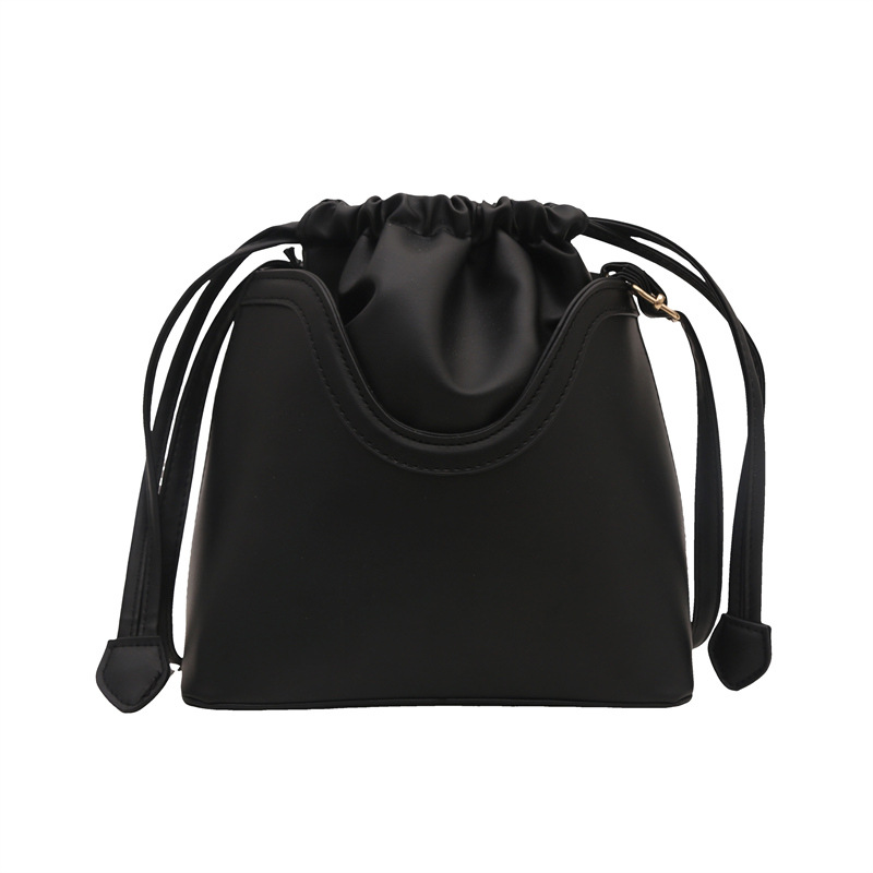 Textura retro bolso de nicho de diseño para mujeres 2024 nuevo estilo de moda moda bolso de hombro de moda bolso de cubo debajo de las axilas