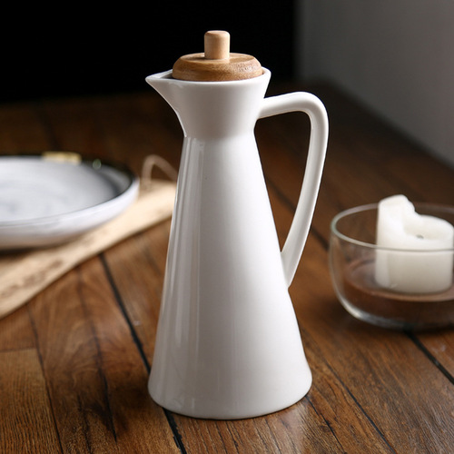 Ceramic bamboo lid condiment bottle oil kettle with lid oil tank kitchen soy sauce bottle vinegar bottle Japanese cooking sake kettle