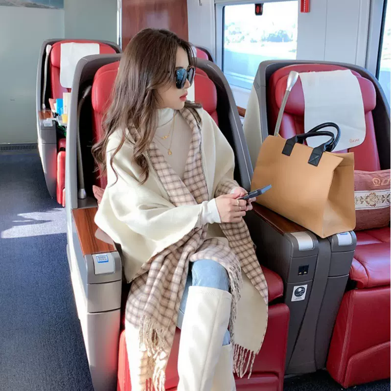 民族风气质格子斗篷外搭旅游拍照保暖春夏连帽子围巾披肩加厚外套