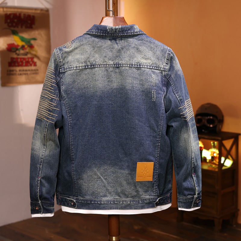 Herr jeansjacka i vintage stil broderad för vardagsmode_voghion.com