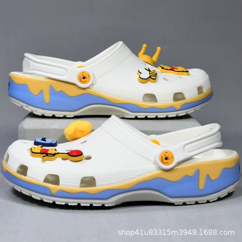 New Yellow Classic Winnie the Pooh Adult and Children's Shoes, Parent-Child Style Clogs, Beach Shoes, Closed-Toe Slip-Ons