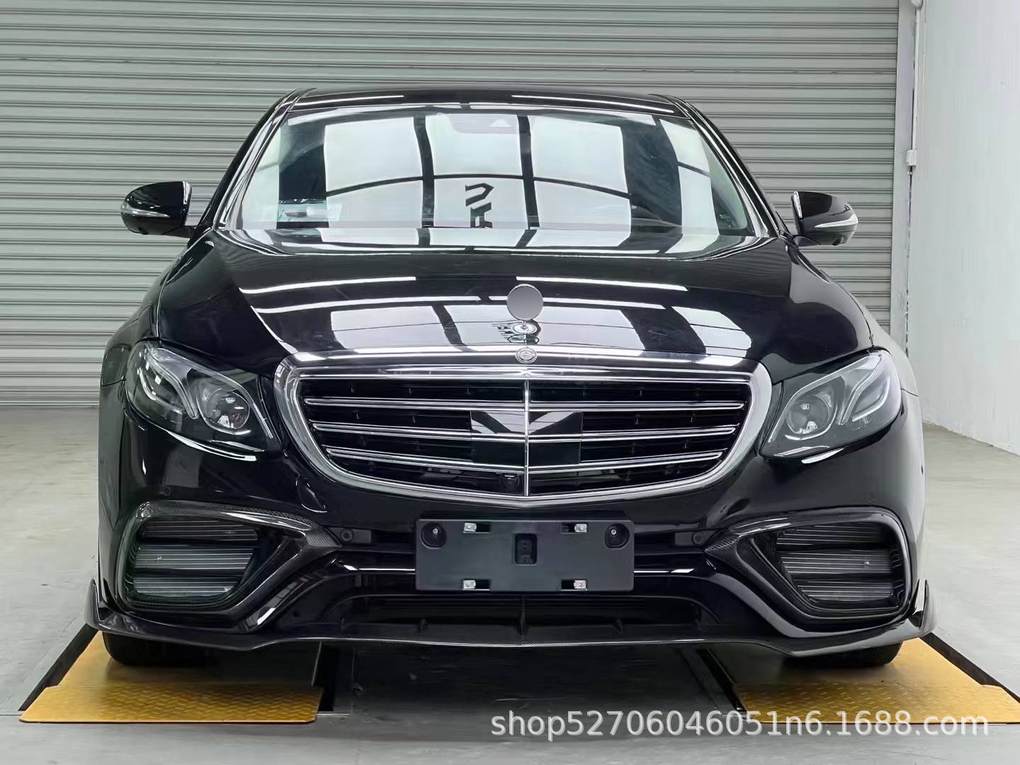 Suitable for 16-20 Mercedes-Benz E-Class W213 Early Model Standard Modification Standard E63Amg Front Bumper Grille Surround