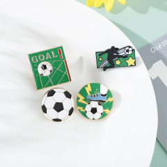 時尚創意踢足球 精彩射門進球 運動系列徽章 潮流足球胸針飾品