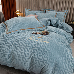 Category A baby ultra-soft light luxury milk velvet four-piece set thickened 2-sided plain flannel sheet sheet embroidered quilt cover