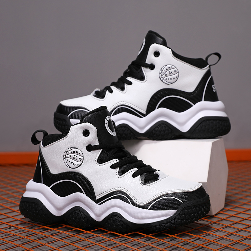 Demi-season basketball uniform for boys