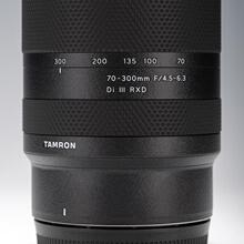 �m����v��70-300 F4.5-6.3 �῵���R�^���o�NĤ�N���NƤ3M