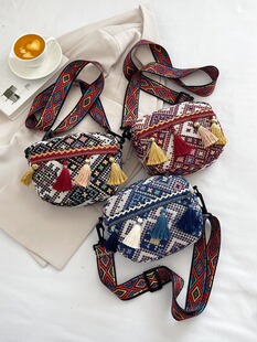 2026 New Retro National Trend Shoulder Bag Ethnic Popular Style Tassel Bag Casual Versatile Crossbody Bag Women Cross-Border