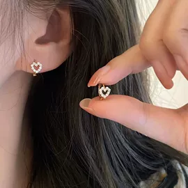 耳钉;戒指;项链