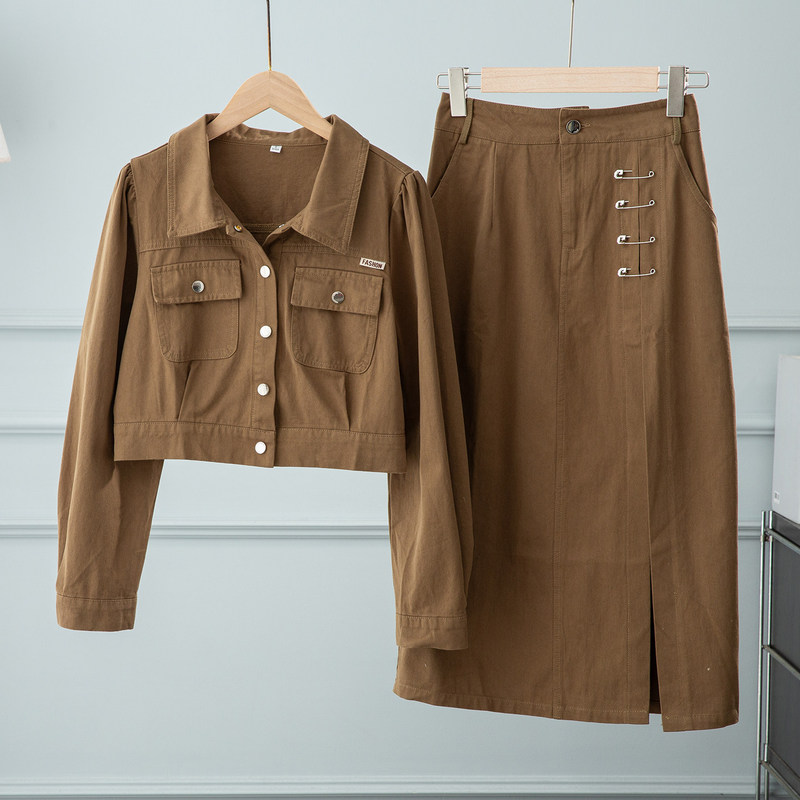 Workwear long-sleeve shirt jacket with slit A-line skirt for women, 2026 autumn new style petite two-piece dress set Workwear long-sleeve shirt jacket with slit A-line skirt for women, 2026 autumn new style petite two-piece dress set
