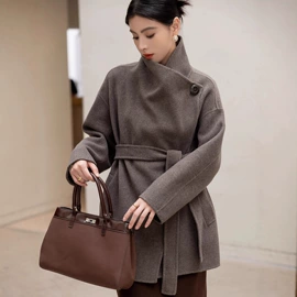小西装;半身裙;女式毛呢外套