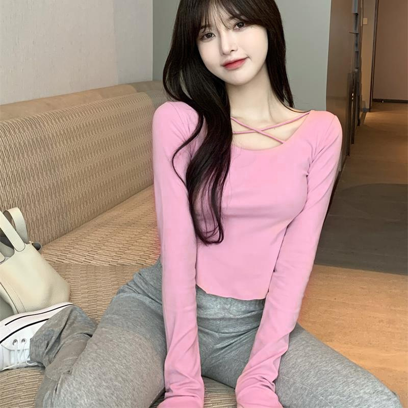 Camiseta ajustada de color sólido para mujer, estilo coreano, nueva colección 2025, adelgazante, moderna, camiseta básica fina de manga corta y larga