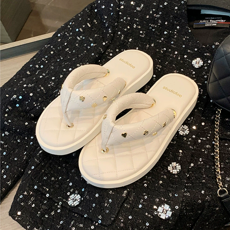 Summer slippers with diamond pattern for leisure, genuine leather, soft sole