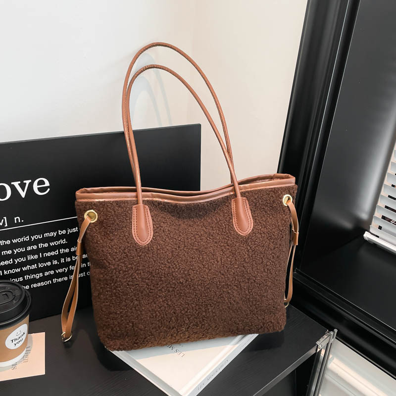 Bolso de mano de peluche de peluche para mujeres 2026 nuevo bolso de hombro de peluche de peluche de gran capacidad simple bolso de mano casual coreano image 3