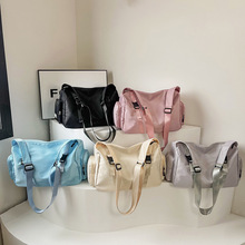 2026�����¿���ϵ�������e���b�������ճ������T�����м�ɫб���