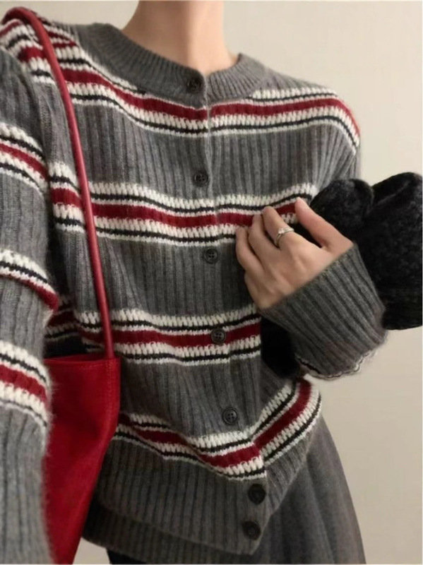 欧货时尚撞色圆领条纹毛衣开衫女秋冬宽松百搭小众设计感针织上衣|undefined