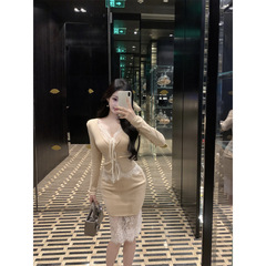 昕可达 精致又娇矜 系带设计针织拼蕾丝上衣包臀半身裙