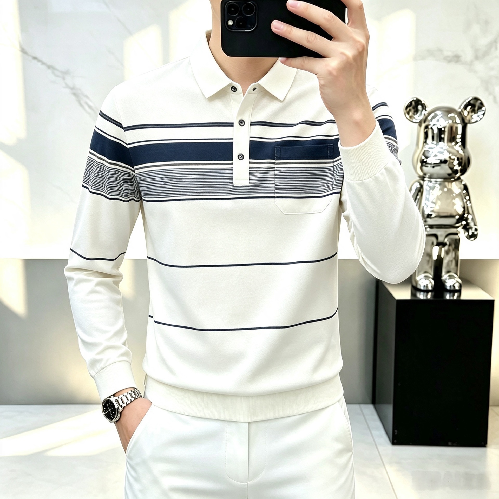 Comfortable, breathable, stylish, and simple striped long-sleeved T-shirt for young men, new spring and autumn style, versatile base layer.