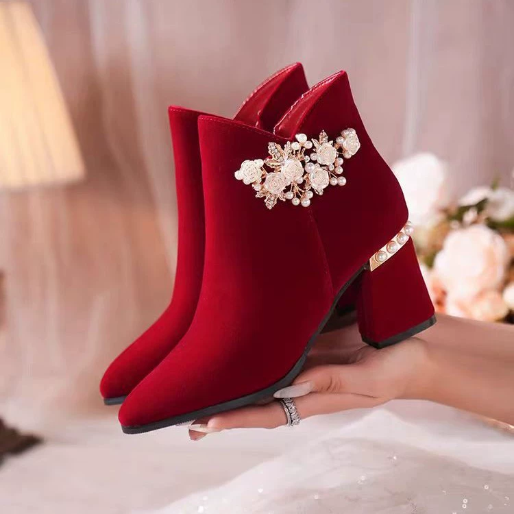 Свадебные туфли Свадебные туфли зимой плюс бархатный каблук 2024 новый зимний красный каблуки женские свадебные сапоги не устали