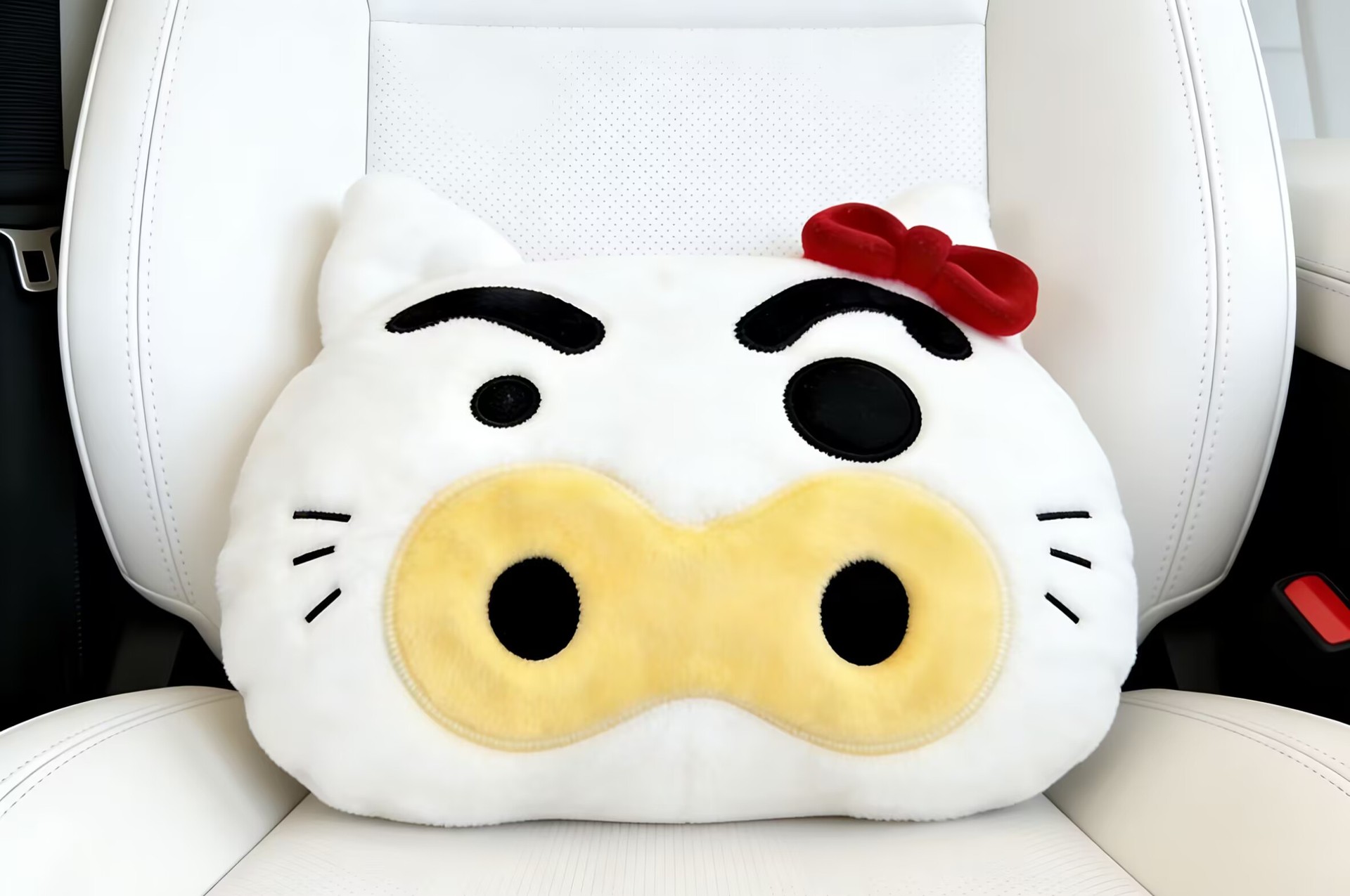 Crayon Shin-Chan Chubby Zaemon Car Headrest Neck Pillow Cushion Car Seat Crayon Shin-Chan Car Headrest