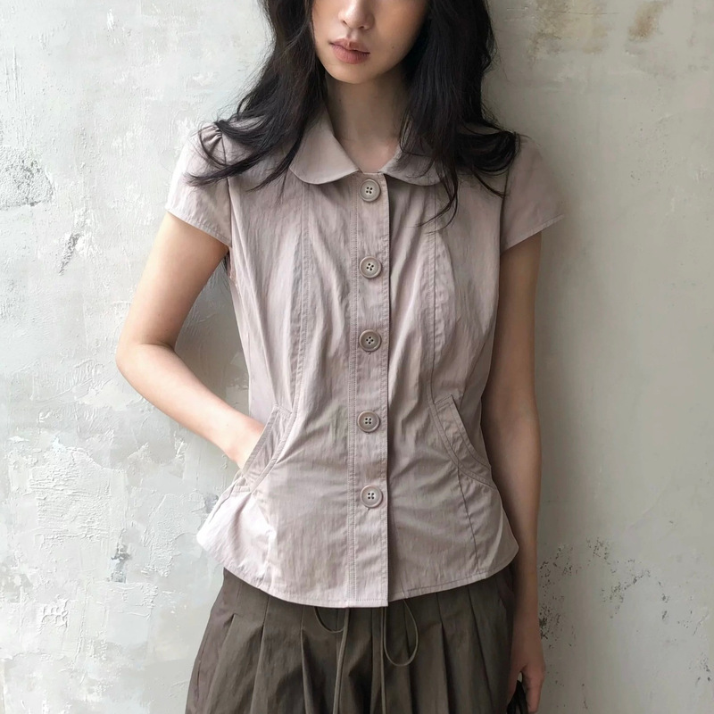 Dorydory Doll Collar Single-Breasted Short-Sleeved Shirt 2026 Summer New Style French Style Beautiful Top for Women Dorydory Doll Collar Single-Breasted Short-Sleeved Shirt 2026 Summer New Style French Style Beautiful Top for Women