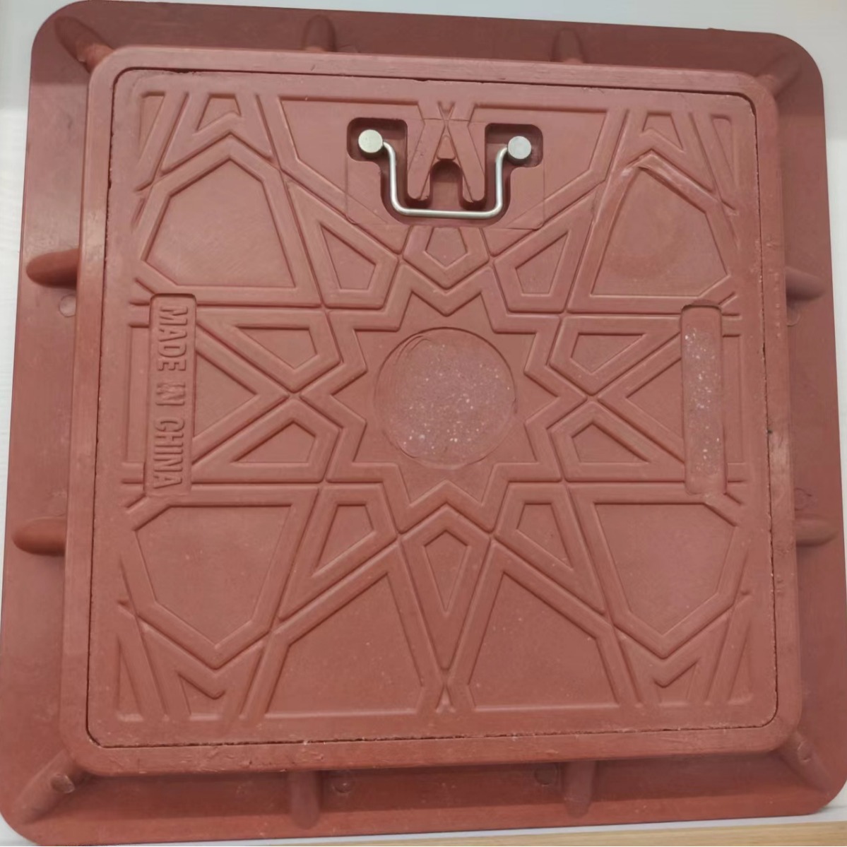 【华发】厂家直销复合材料树脂沙特款井盖400*400