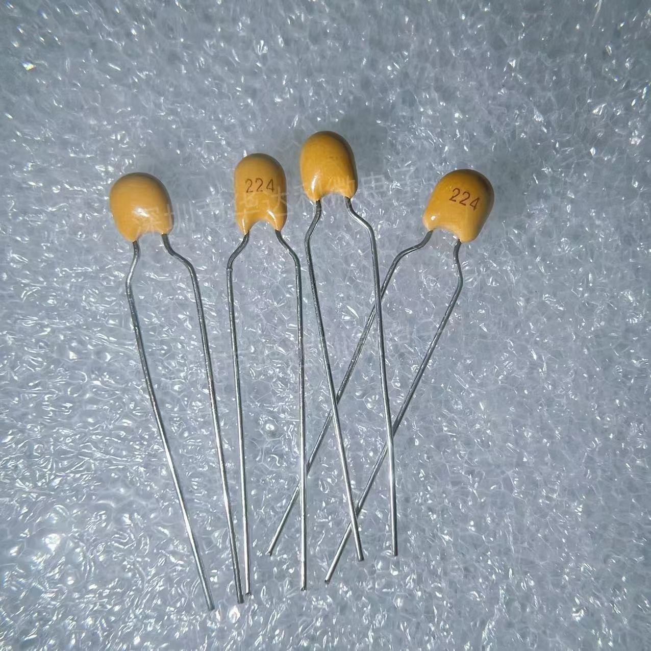 50/33PF 长脚独石电容 33p5.08mm CT4  50V684 0.68UFV/330 33P