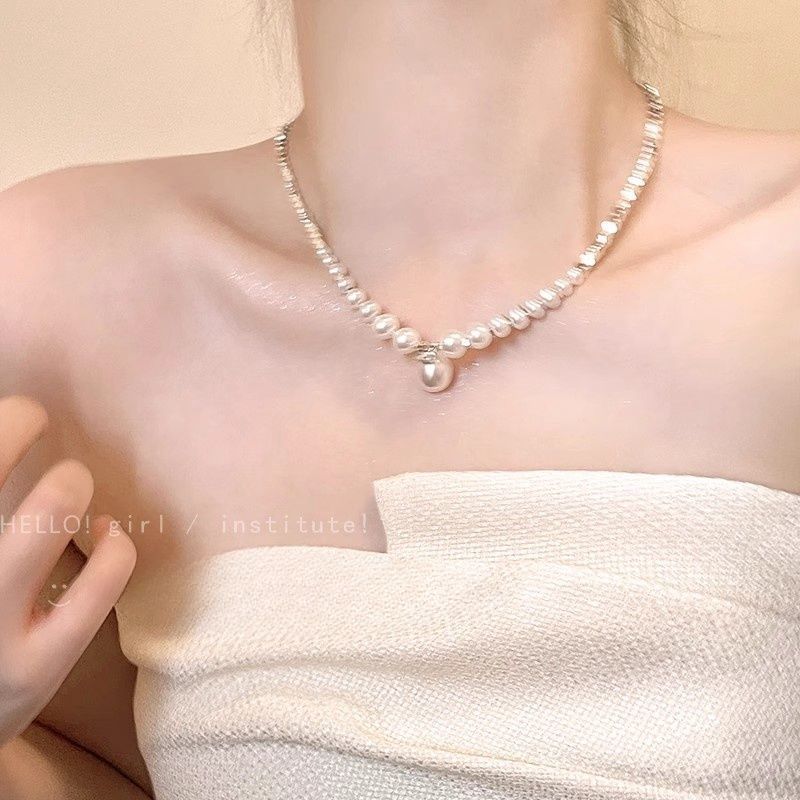 女性用二層タッセルパールネックレス、ニッチデザイン、椿鎖骨チェーン、軽い高級感、ハイエンドの気質ネックチェーン|undefined