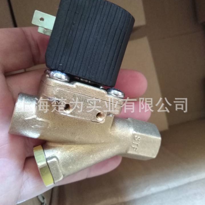 膨胀阀 NRFE-3HW100  一体式膨胀阀  STF 线圈AC24  NRF4HW100