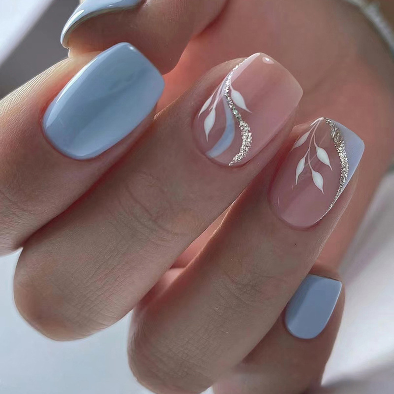 Fresh Light Blue Leaves Nail Art Summer White Nail Art European and American Sweet Cool Wear Nail Art 24 Pieces Pack