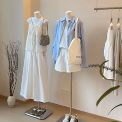 韓国版の婦人服のモデルの道具の半身の偏平な胸の服装の店のショーウインドーは偽の人形の偏平な体の展示棚の全身を陳列します。