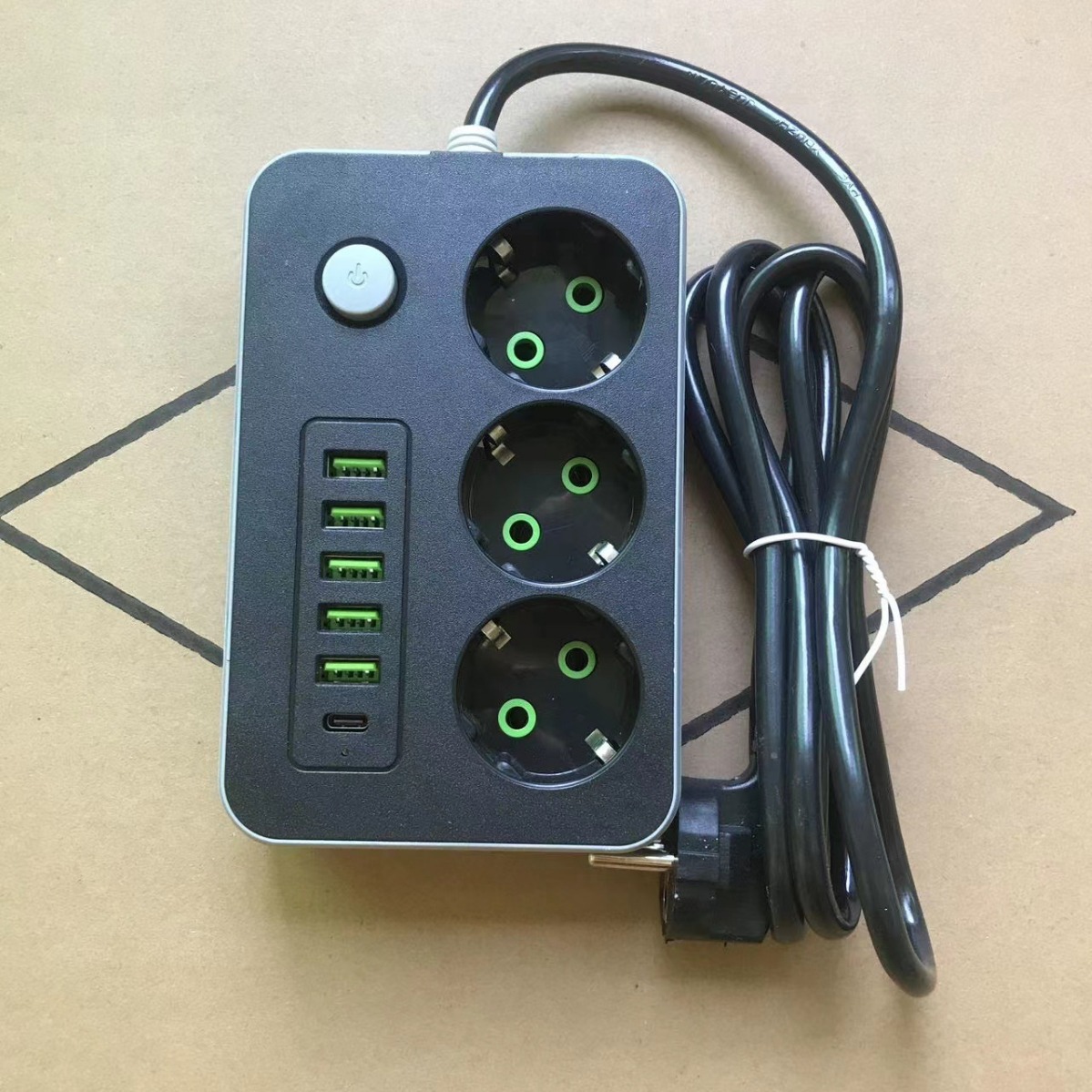 Explosión directa transfronteriza 6USB toma de corriente con tipo-C enchufe de línea de carga placa de conexión doméstica