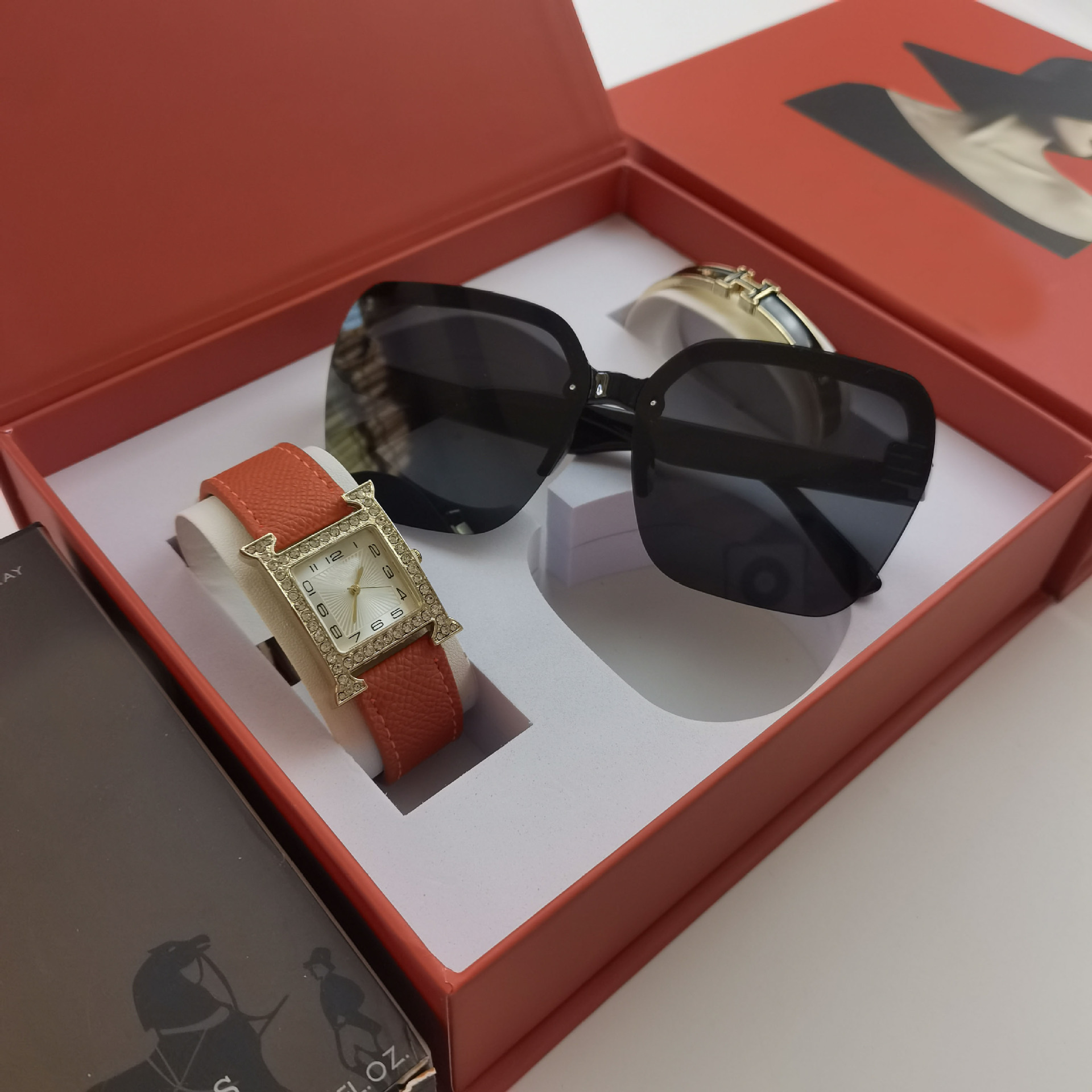 H Square Watch Glasses Set Ladies Classic Quartz Watch Casual Women's Watch Fashion Sunglasses Female 3