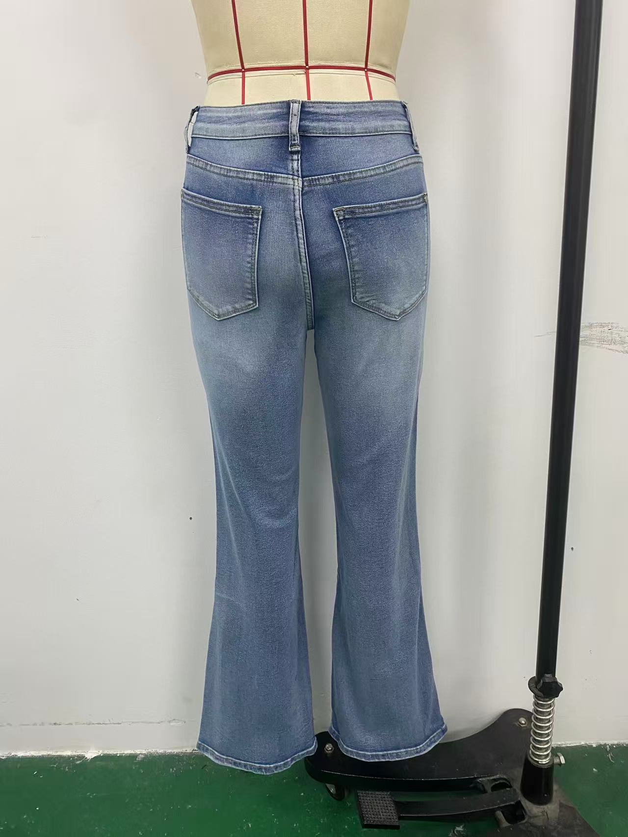 2025 Spring And Autumn Explosion Elastic Women's Denim Trousers Slim And Thin, Many Buttons Slightly Pulled_voghion.com