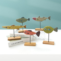 海洋スタイルの木製の小魚の置物地中海のデスクトップの置物のサンプルプレートの部屋のソフトなテレビの棚の置物