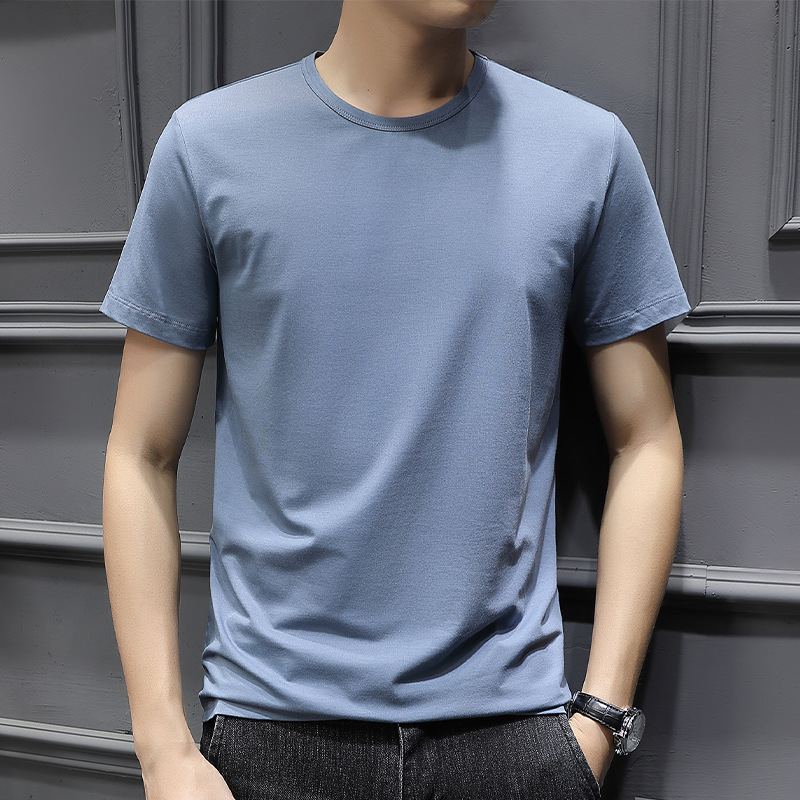 Venta al por mayor de los hombres de color sólido de manga corta Camiseta más tamaño verano estilo coreano slim fit moda guapo cuello redondo media manga camiseta