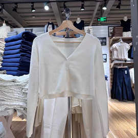 BM风美短款白色四粒扣开衫女纽扣长袖V领针织毛衣 bm辣妹高腰上衣