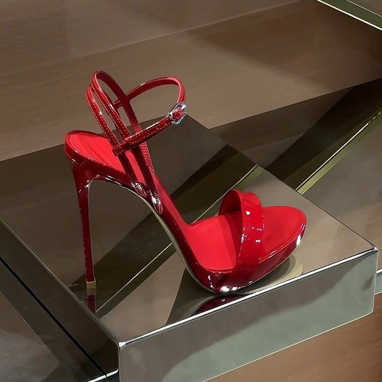 Cross-border sexy European and American plus-size red high-heeled sandals, new summer stock, elegant and sophisticated open-toe high-heeled sandals
